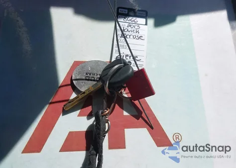 2013 Buick Lacrosse Leather Group из США, поврежденный, VIN 1G4GC5ER0DF205195